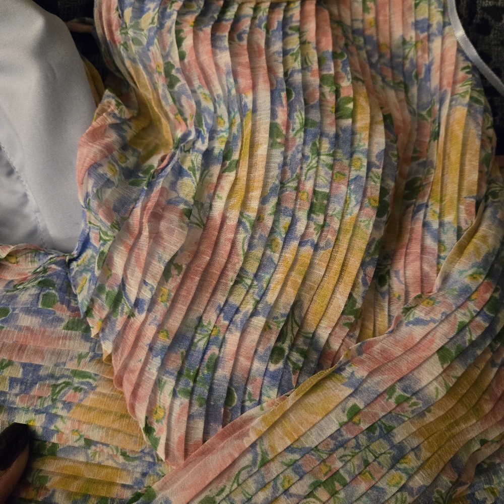 Astr Primrose Floral Strappy Back Maxi Dress - Picture 16 of 16